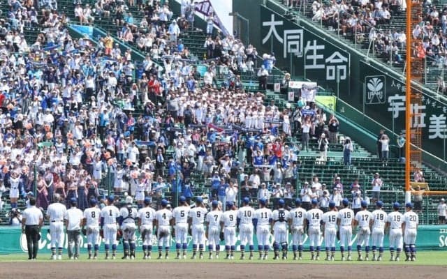 甲子園準決勝にいた“美女”に騒然「マジでびっくり」　三塁側アルプスに「来てたんや」