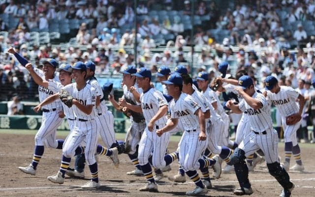 初の決勝進出を果たした健大高崎！ 毎年20人以上が野球継続を実現する「献身的な進路サポート」【26年夏甲子園】