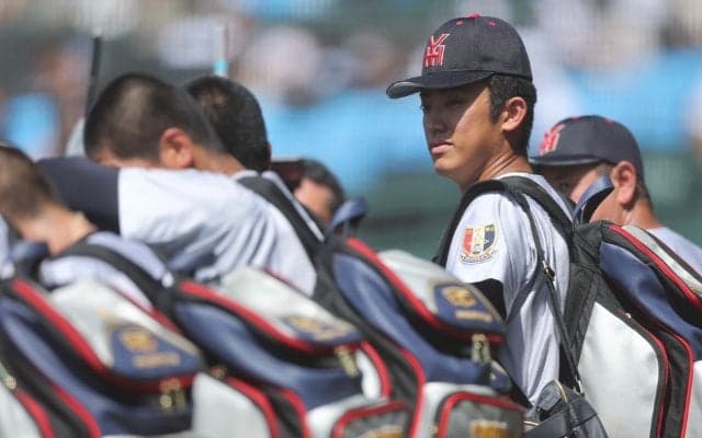 NPBかメジャーか…進路にも注目集まる横浜・織田翔希、甲子園では156キロ連発の衝撃投球【26年夏の甲子園】