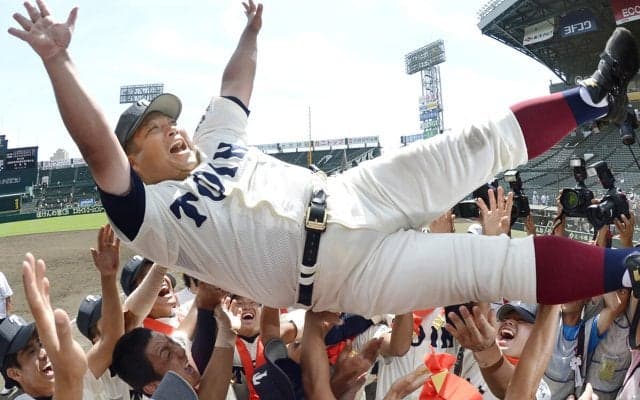 【高校野球】「どうしたらええんや...」 甲子園初采配で追い詰められた大阪桐蔭・西谷浩一を救った"スーパー１年生"