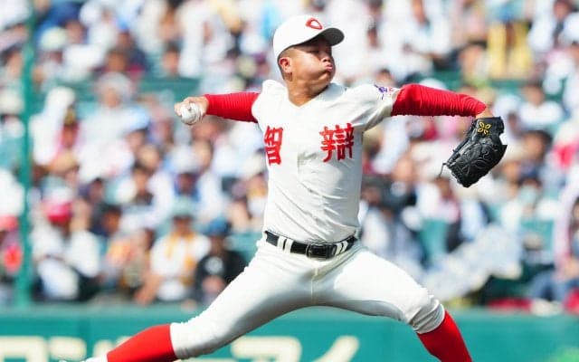 【甲子園】智弁和歌山6回に投手交代　長井から準決勝好投の和気へスイッチ　健大高崎と決勝