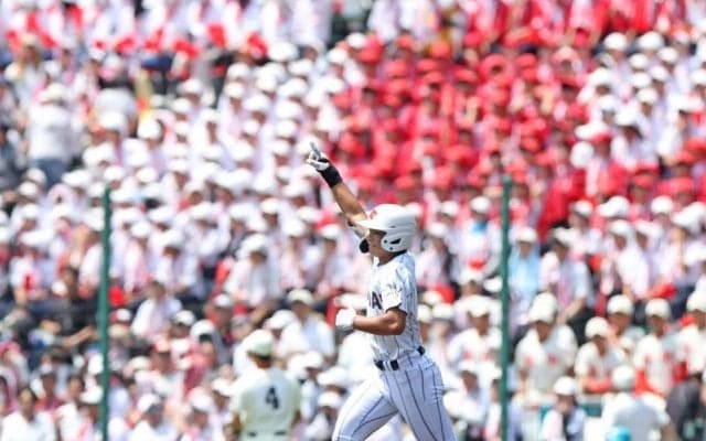 健大高崎　主将・石田が衝撃の逆転２ラン！甲子園が騒然　次打者の打席になってもどよめき収まらず