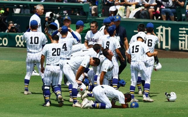 【甲子園】2002年創部の健大高崎は準優勝　初の決勝、バッテリーミスで智弁和歌山に競り負け