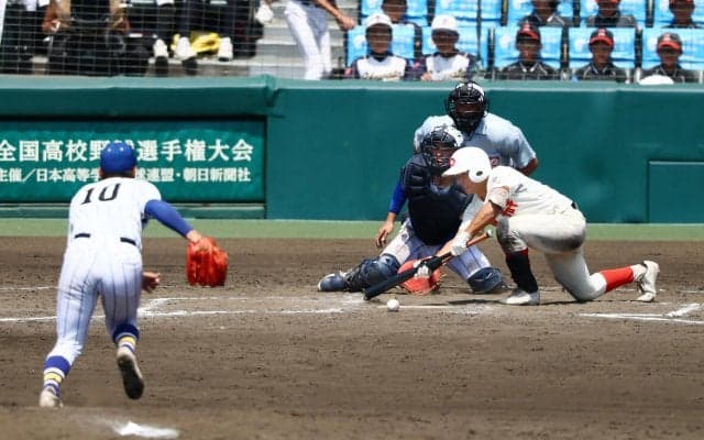 【甲子園】智弁和歌山が８回に逆転　スクイズと暴投で２点もぎとる　健大高崎と決勝戦