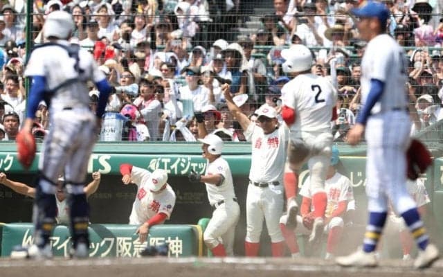 智弁和歌山　中谷仁監督「魂のこもったバントだった」主将・松本の送りバントを絶賛「あれで逆転まで見えた」