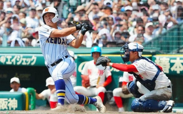 【甲子園】健大高崎の小原快晴　９回代打で登場も好機広げられず最後の打者に「ふがいないです」