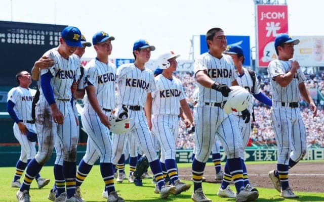 【甲子園】健大高崎15人の女子マネ　マネジャー主将の小保方花南さんは仲間に感謝