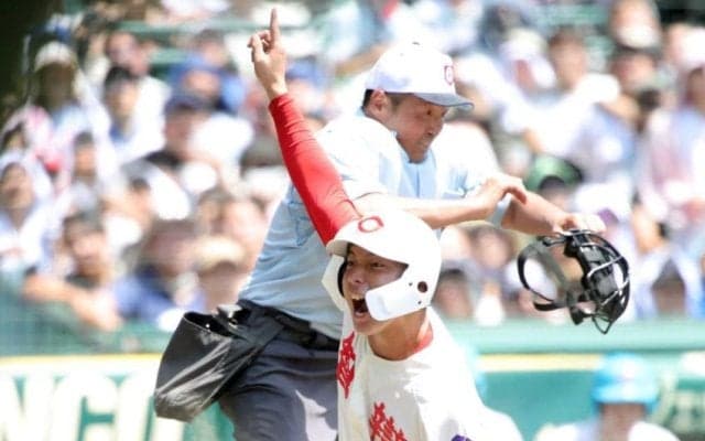 ４番捕手が立役者！智弁和歌山・山田「憧れ」中谷監督に恩返しＶ　八回執念同点ホーム「心臓が飛び出るくらいうれしかった」