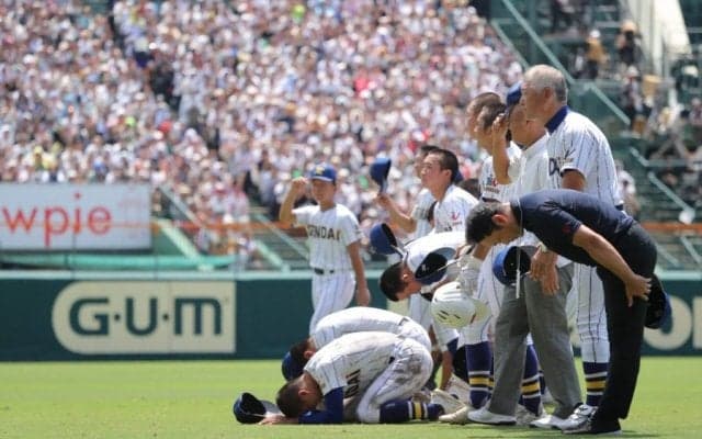 「カバンを裏返して帰った」“どん底”の草創期から夏の準V　初代主将が語るボイコット劇