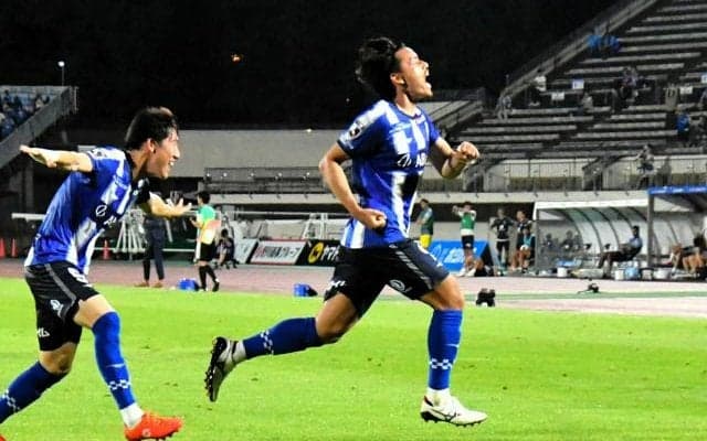 モンテが横浜FCに2-0で勝利　後半出場の榎本が移籍後初ゴール