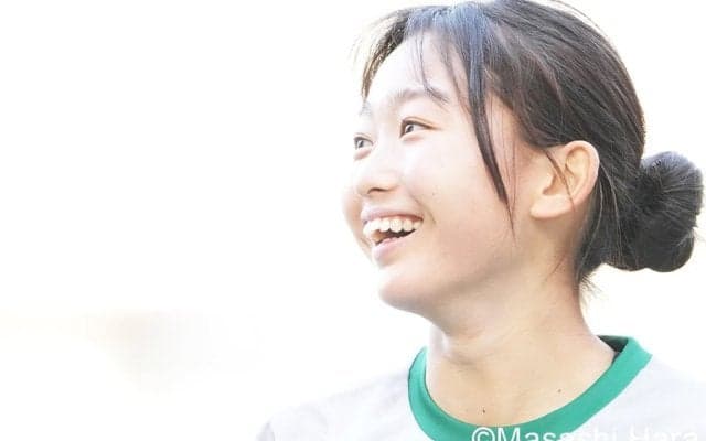 ｢惚れざるを得ない｣なでしこの未来を担う17歳と19歳のベレーザ10代コンビ、WEリーグ開幕戦で劇的V弾｢ひらりひらりと3人かわす｣｢推しから推しへの最高ゴール！」