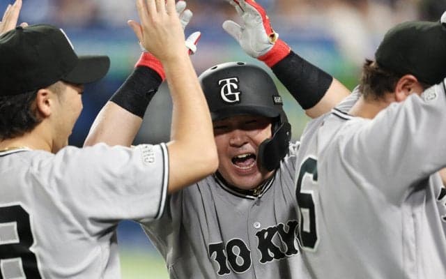 【巨人】甲斐拓也、今季14打席目での初安打が決勝弾！９回劇的１号で首位阪神と1・5差に迫る