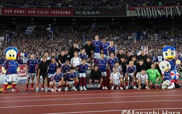 ｢勝率マジでえぐい｣雨の横浜FMはなぜ強い⁉日産スタジアム応援ムービーに大反響！｢ショーシャンクマリノス君｣｢青いチームで雨の試合強いとか、かっこよすぎ｣名門復活へ