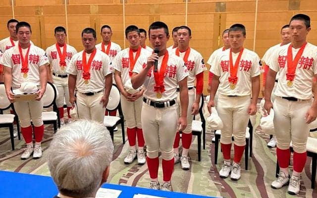 智弁和歌山、知事に日本一を報告　「優勝にふさわしい行動する」