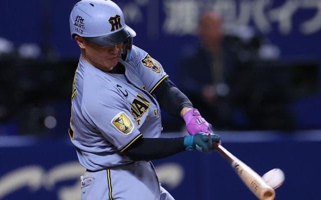 「もう打たれた瞬間なんやろな」相手左腕を“呆然”とさせた阪神・坂本誠志郎の逆転弾「まさにスラッガー！」「やばいって！」