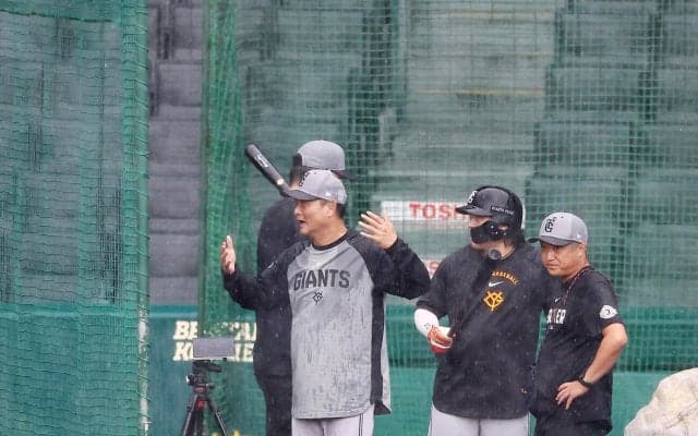 【巨人】阪神と1・5差の首位攻防戦スタメン発表　「虎キラー」ダルベック４番　先発はハワード