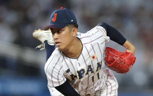 高校日本代表　織田翔希　初回から１５６キロで場内どよめく