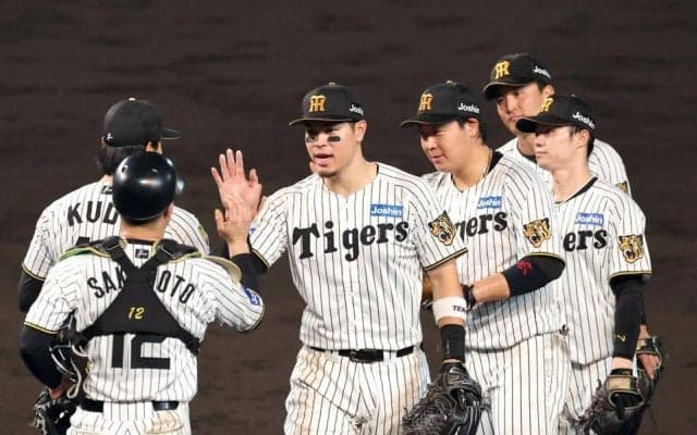 阪神マジック「２３」点灯　森下死球に燃えた！佐藤輝＆大山でダメ押し１９年ぶり巨人６連倒　藤川監督「熱く、熱くいく」最短Ｖ９・１４