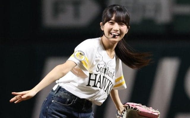 「なぜノーバウンドに？」人気美女の明かされた裏側　“不思議”投法に再脚光「わけわからん」