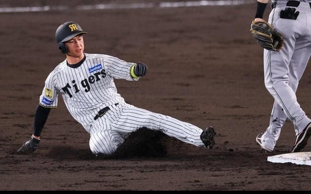 【阪神】近本光司が今季10個目のスチールに成功　入団から８年連続で２ケタ盗塁を達成