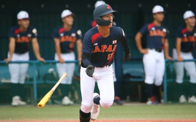 花巻東の二刀流が2試合連続マルチヒット！打撃復活の裏にあった「フォームの修正」とは【侍ジャパン】
