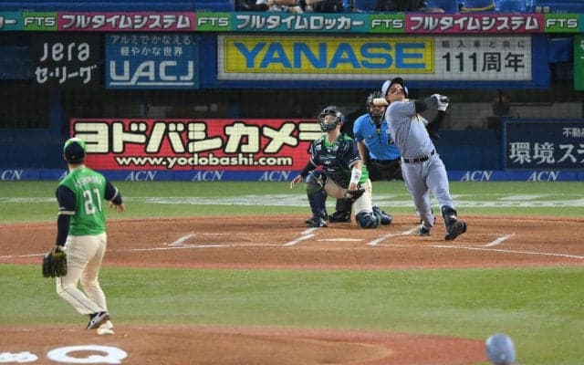 【阪神】復帰初打席から豪快空振り　森下翔太が神宮で元気な姿　結果は遊飛も虎党ひと安心