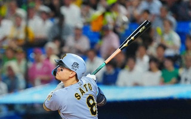 【阪神】佐藤輝明、意外にも「狭い」神宮で２発目　ビジター最多４試合残す当地が３冠王へのカギ