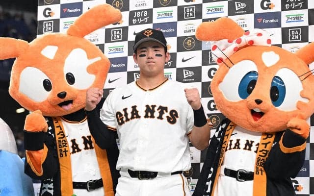 【巨人】バットをとにかく振りこむ石塚裕惺「一番下手くそなので」キャンプ、リハビリ中、試合前