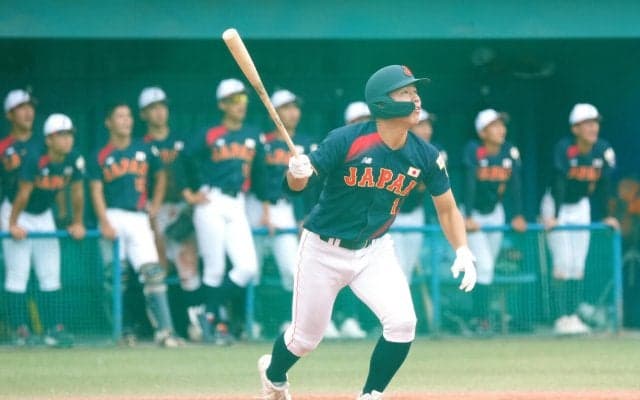 【U18】横浜の小野舜友が木製バットでソロ本塁打に犠打「指揮官の野球に応えるのが選手の義務」