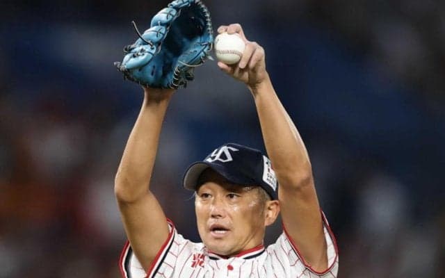 ヤクルト・石川が今季限りで引退へ　球界最年長４６歳通算１８８勝　８・２７今季初登板は左肩痛で１／３回６失点降板、２５年連続勝利ならず