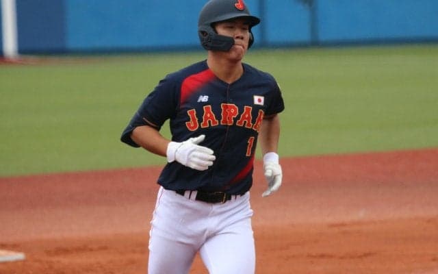 U-18主将の横浜・小野舜友が木製で豪快弾 チーム1号放つも慢心なし「まだまだ慣れていかないといけない」【侍ジャパン】