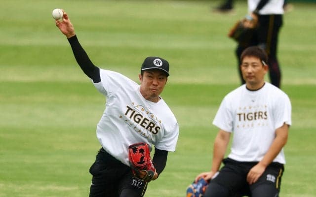 【阪神】石井大智リリーフ待機　３戦連発中の佐藤輝明は４番　優勝マジック減らせるか／スタメン