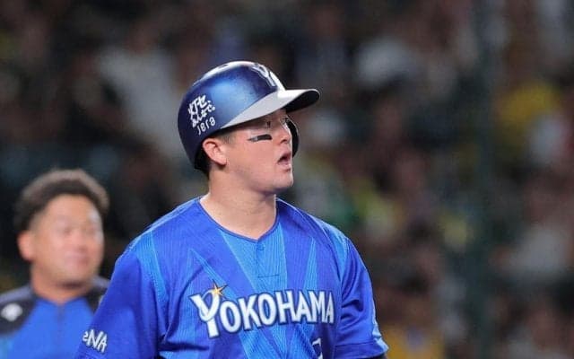 甲子園がざわつく　五回に両チームが死球　ＤｅＮＡ・牧は右手付近に直撃で途中交代　阪神・坂本はすっぽ抜けカーブが左肩付近へ