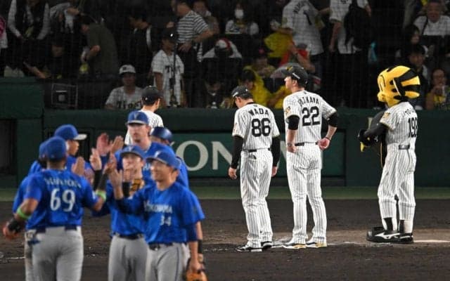 阪神・藤川監督　連敗で巨人２・５差接近　連覇へ試練も「常に前向きに。変わらずやり続けること」マジック２日連続「１８」停滞