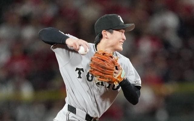 「虎ファンだけど…」シーズンも佳境の裏で注目の新人王争い　巨人韋駄天選手、阪神剛腕守護神との戦いの行方　「走るだけじゃなく打てるし、守れる」