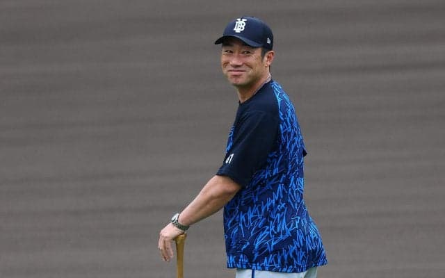 【DeNA】相川監督、牧秀悟は「骨折ではなかった」６日阪神戦で死球受け負傷交代