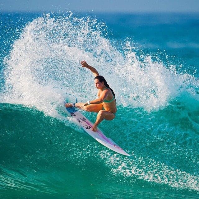 “タイラー・ライト”ワールドツアー初制覇を目指すサーファーガール