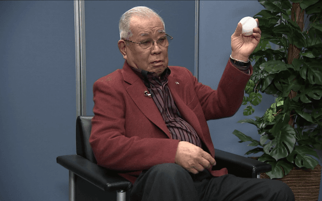 いつもは辛口のノムさんが、完封勝利の東大・宮台をべた褒め！ 「投球に頭の良さが出ている。ぜひプロ野球界に来てほしい！」