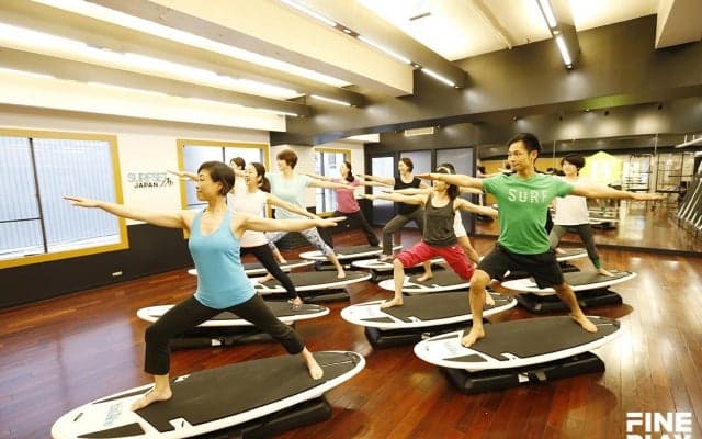 サーフボードを使用したフィットネス「SURFSET」関西初上陸！