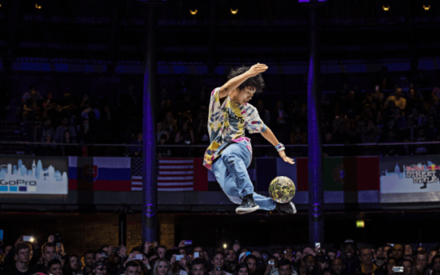 “Ko-Suke”フリースタイル・フットボールの世界大会『Red Bull Street Style World Final』で準優勝に輝く!