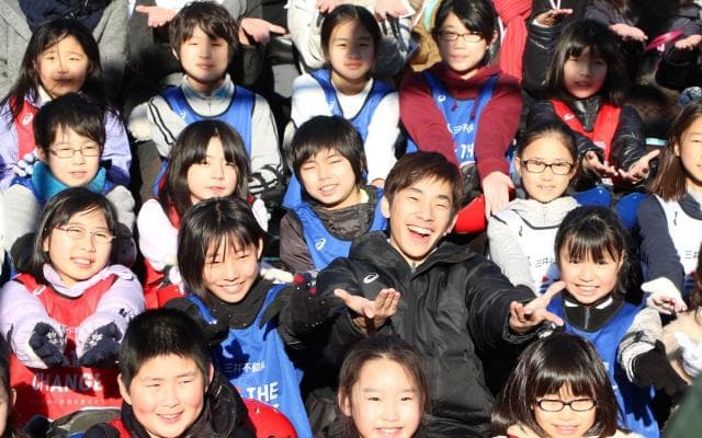 六本木に都内最大級のアイスリンクオープン！織田信成から子供達へのメッセージも！
