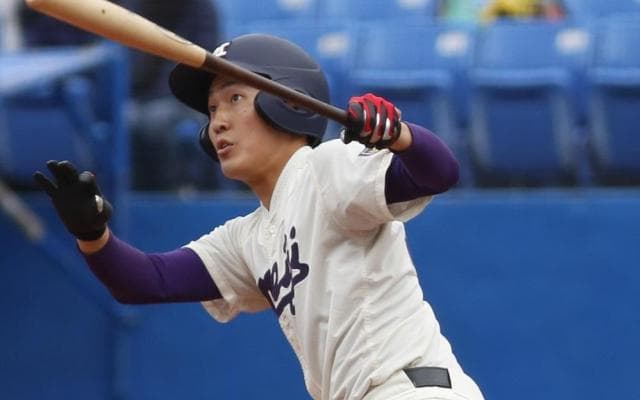 明治大　序盤に打線爆発で13得点　東大に快勝で勝ち点奪取
