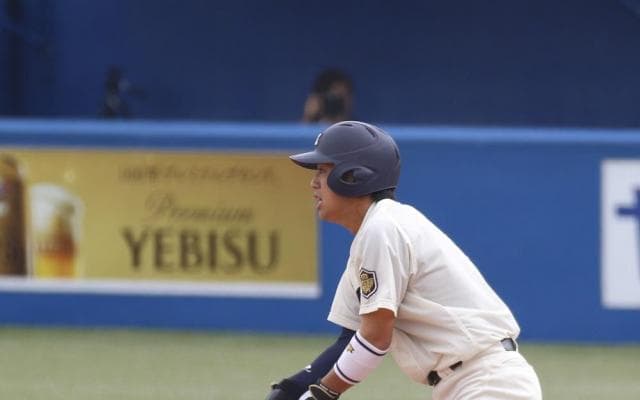 明治大　河野が本塁打を含む３打点！４点差を逆転し早大に先勝
