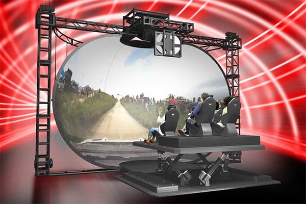 大迫力の映像とサウンドでラリーを体感！ 『世界ラリー 体感アトラクション』が期間限定で登場！