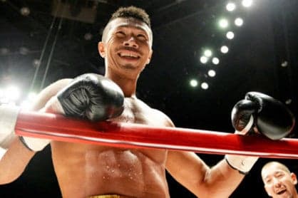 リングを去る心優しき王者・内山高志。笑ってさよなら、涙はいらない