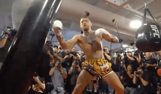 【動画】状態万全、マクレガーが公開練習！