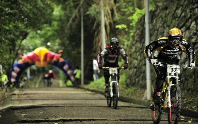 【ハイライト動画】Red Bull Holy Ride Japan 2010