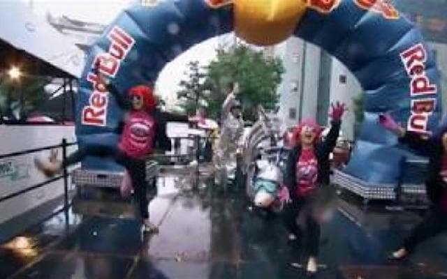 公式ハイライト：レッドブルボックスカートレース