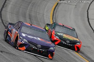 NASCARカップ・シリーズ第2戦アトランタ 2台の“トヨタ カムリ”がトップ5フィニッシュ