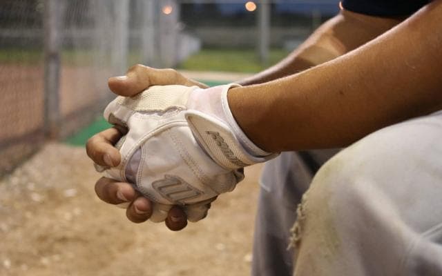 根尾　オープン戦初スタメン、初回にプロ初安打